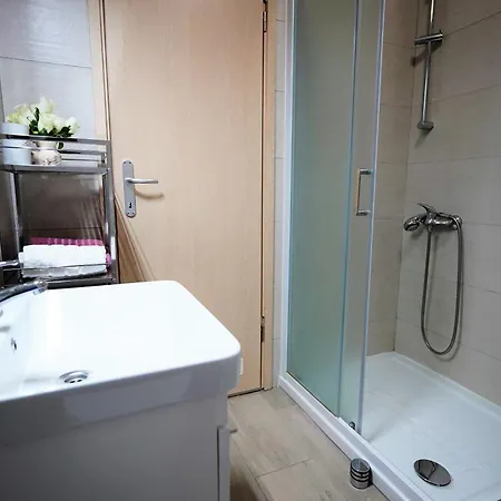 S Pogledom Na - Nada Apartament *