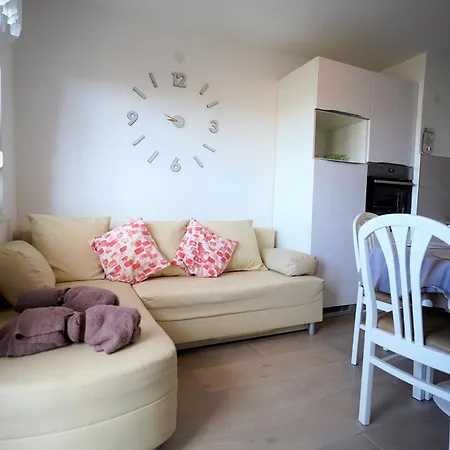 S Pogledom Na - Nada * Pula