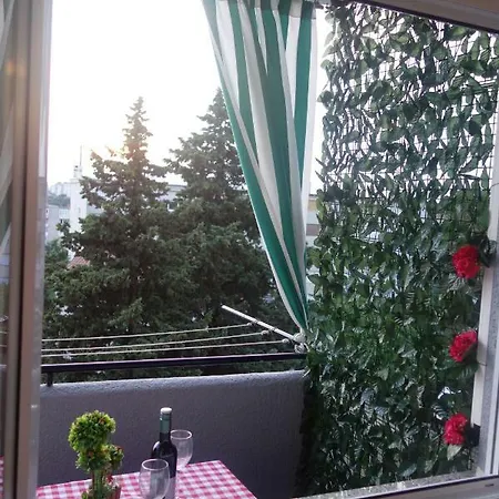 S Pogledom Na - Nada Apartament Pula