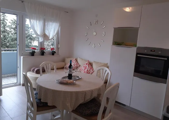 S Pogledom Na - Nada *