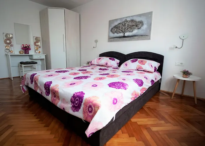 Lejlighed S Pogledom Na - Nada