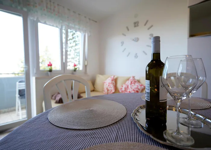 S Pogledom Na - Nada * Pula