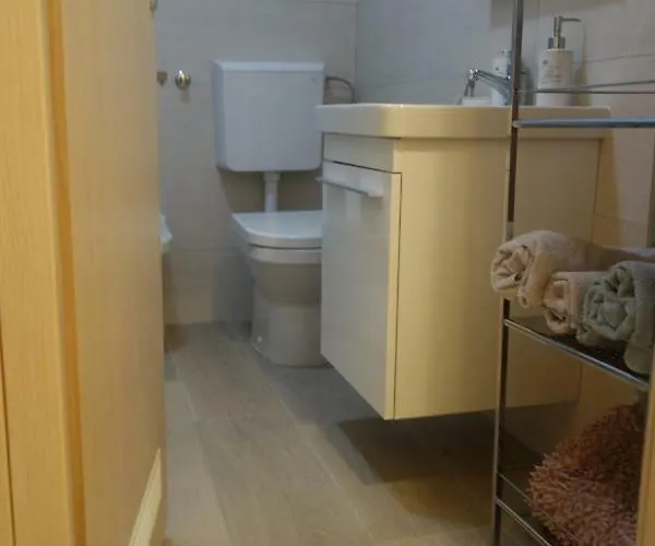 S Pogledom Na - Nada Pula