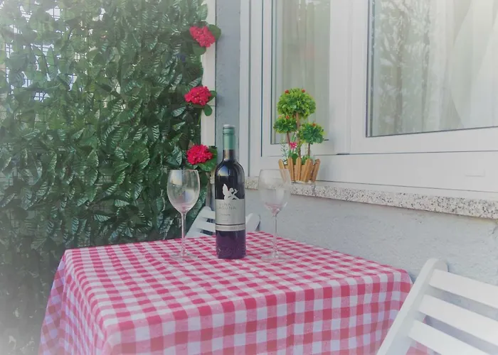 S Pogledom Na - Nada * Pula