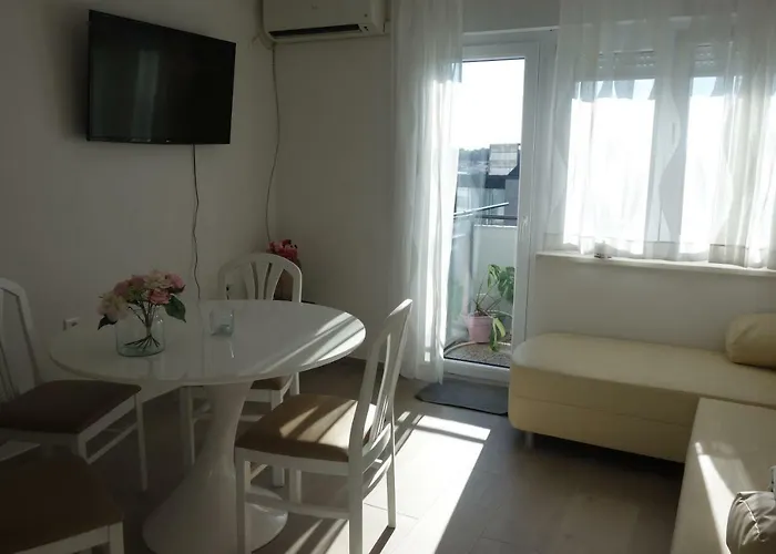 S Pogledom Na - Nada